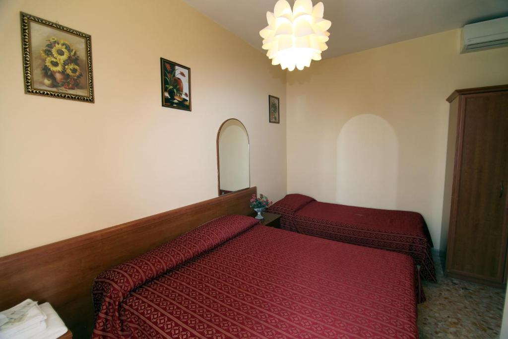 Stella Elsa Hotel Roma Quarto foto